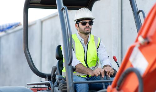 How To Become a Heavy Machine Operator